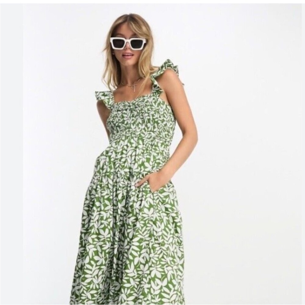 ABERCROMBIE & FITCH Green and White Smocked Floral Print Midi Dress with Pockets